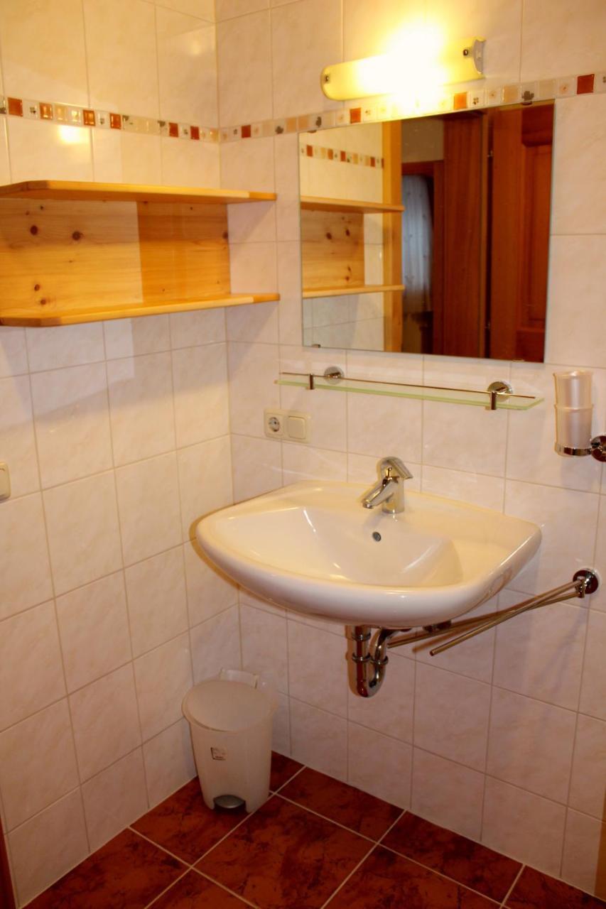 Josef Und Alexandra Ganner Apartment Obertilliach Bagian luar foto